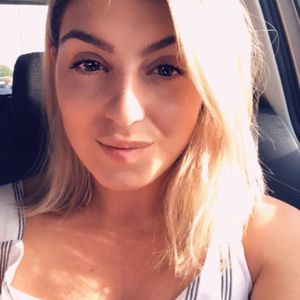 Meet your Posher, Ana